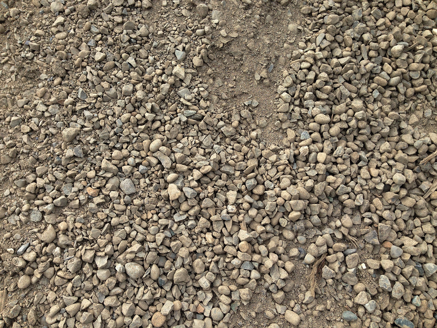 Road Crush for compact base layers and driveway support